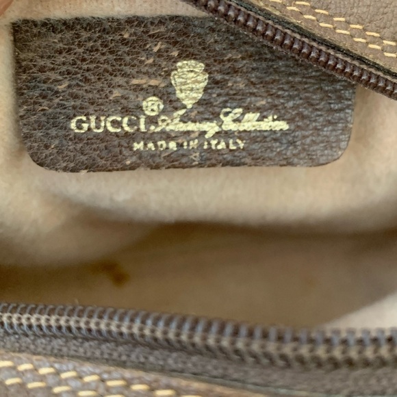 (35) GUCCI 80s Small Crossbody - Picture 2 of 12